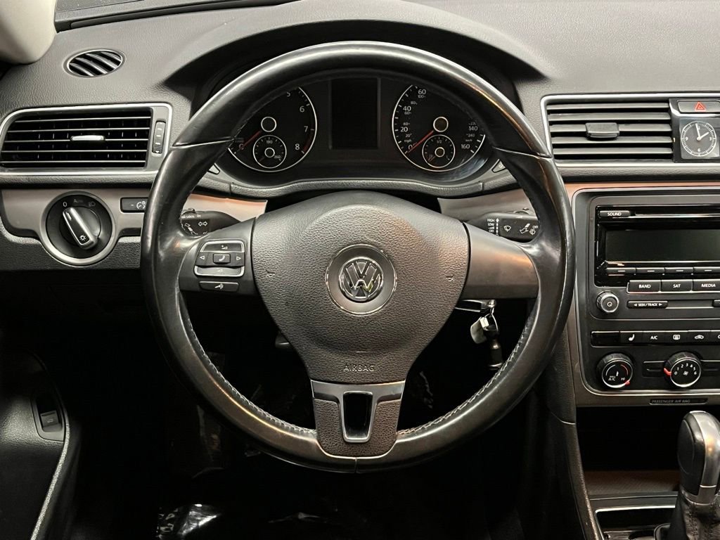 Used 2015 Volkswagen Passat 1.8T Wolfsburg Edition image 7