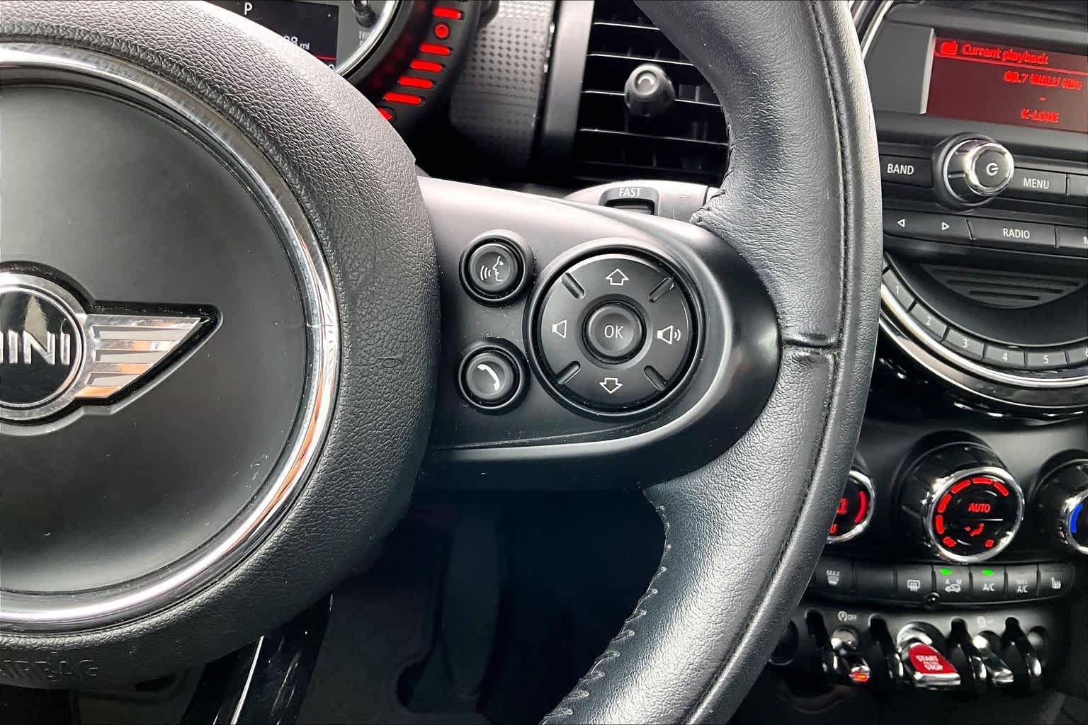 Used 2016 MINI Cooper 2-Door Hardtop image 23