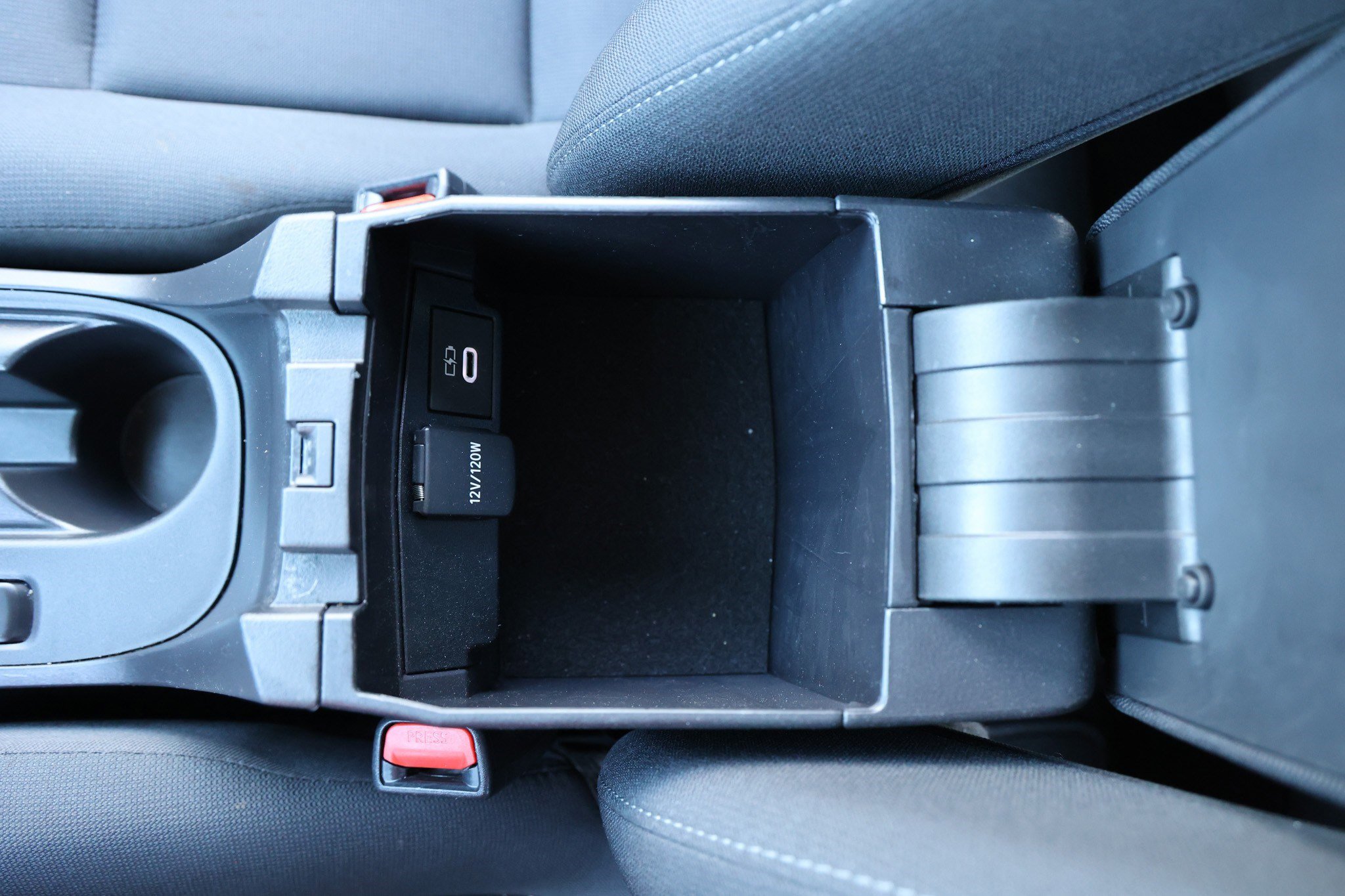 Certified 2025 Toyota Corolla LE image 24