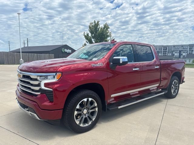 Used 2025 Chevrolet Silverado 1500 High Country AWD/4WD video 2