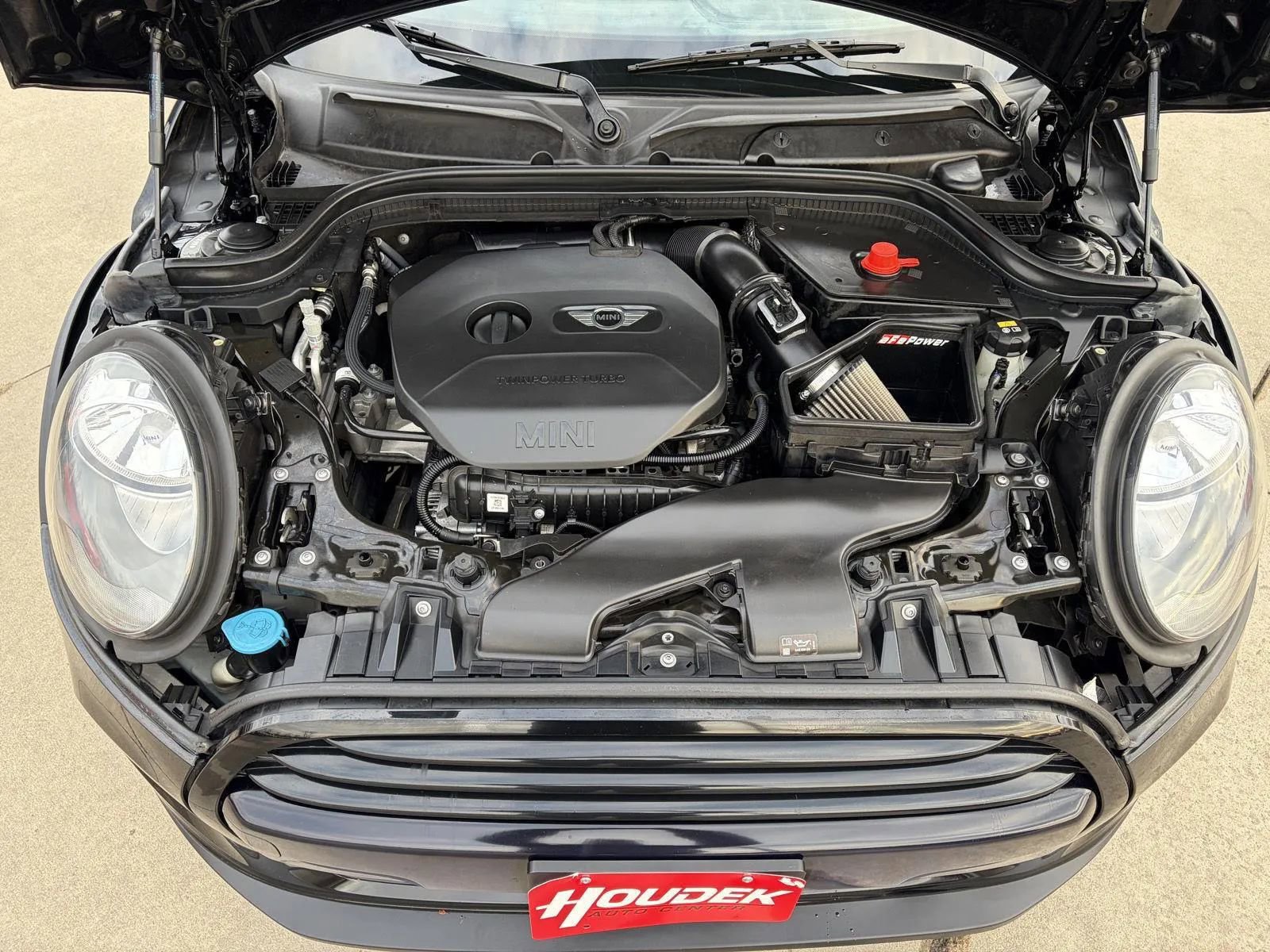 Used 2018 MINI Cooper 2-Door Hardtop image 22