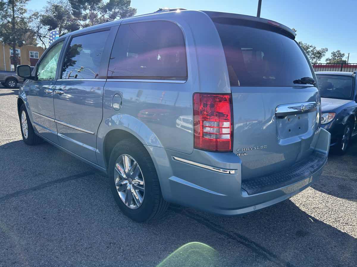 Used 2010 Chrysler Town & Country Limited FWD image 3