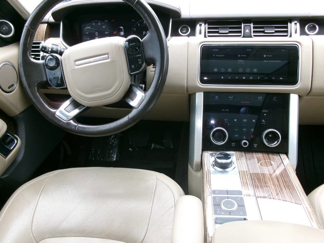 Used 2019 Land Rover Range Rover HSE AWD/4WD image 22