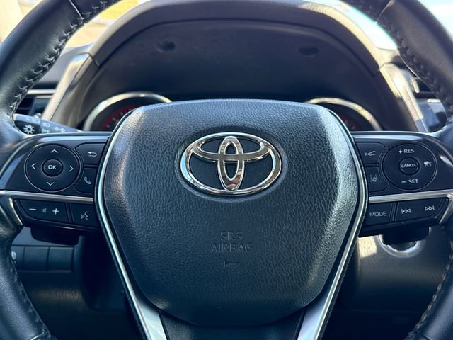 Used 2020 Toyota Camry XSE image 28