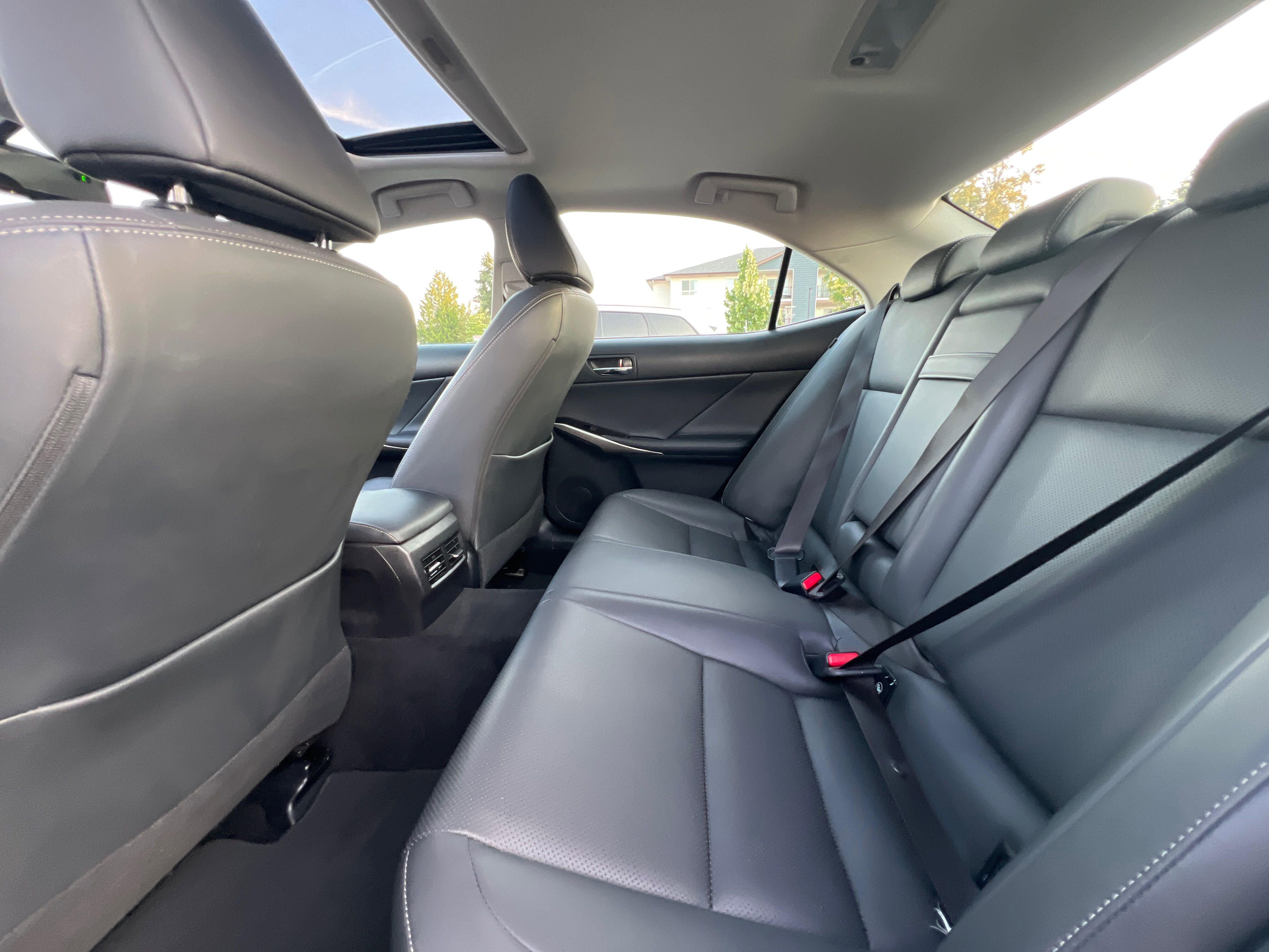 Used 2016 Lexus IS 200t image 25