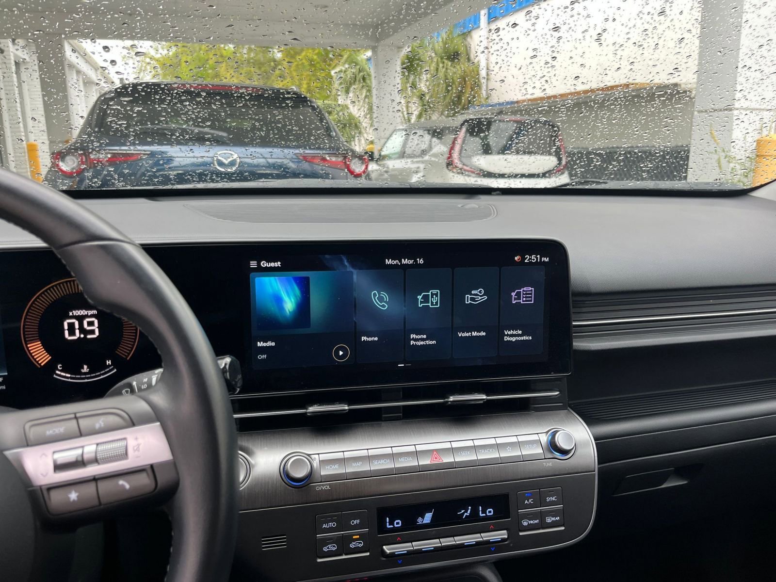Used 2025 Hyundai Kona SEL image 17