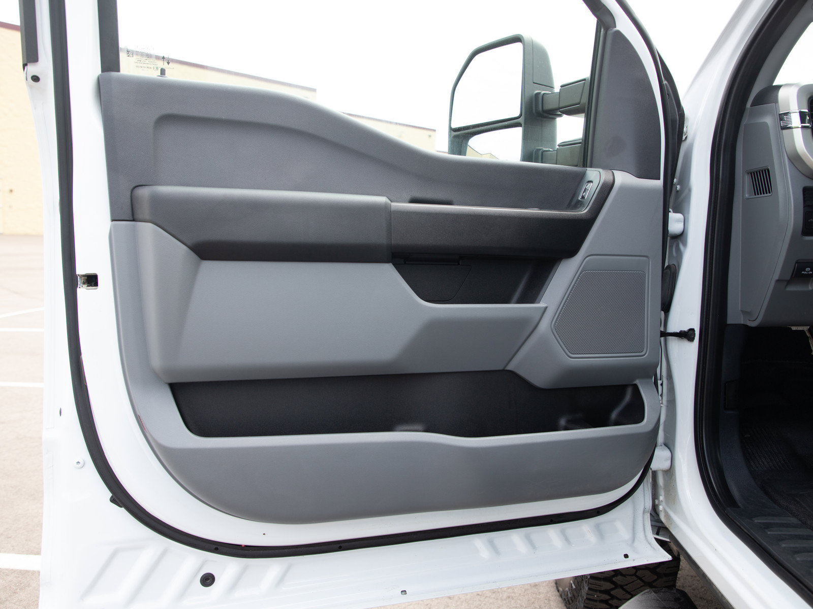 Used 2023 Ford F250 XL w/ XL Off-Road Package AWD/4WD image 19