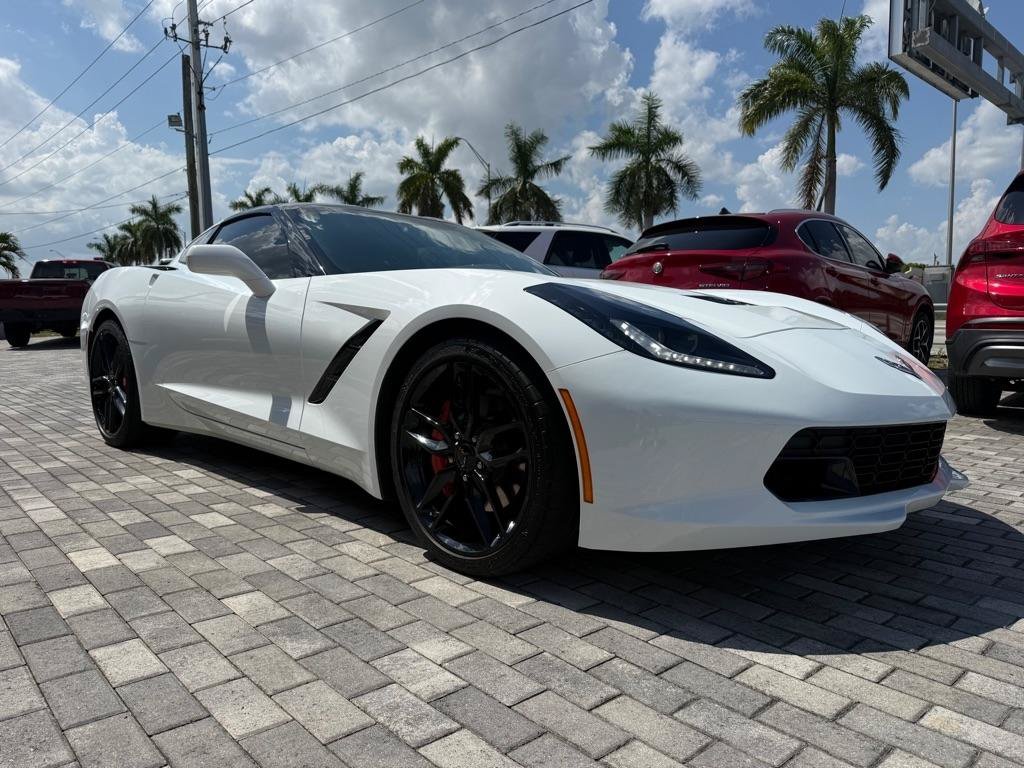 Used 2019 Chevrolet Corvette Stingray Coupe w/ Battery Protection Package RWD image 1