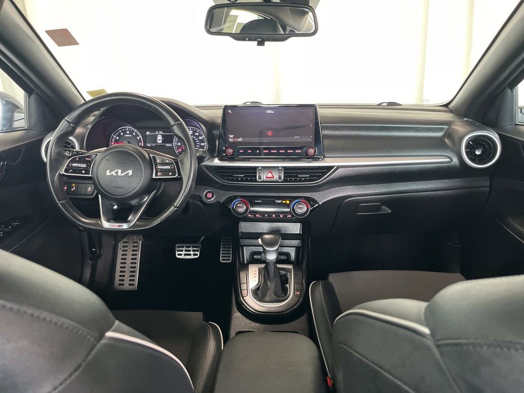 Used 2022 Kia Forte GT-Line w/ GT-Line Technology Package image 9