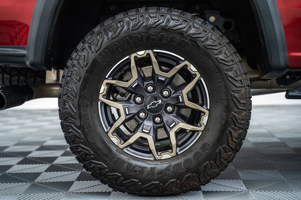 Used 2024 Chevrolet Colorado ZR2 w/ ZR2 Convenience Package III AWD/4WD image 22