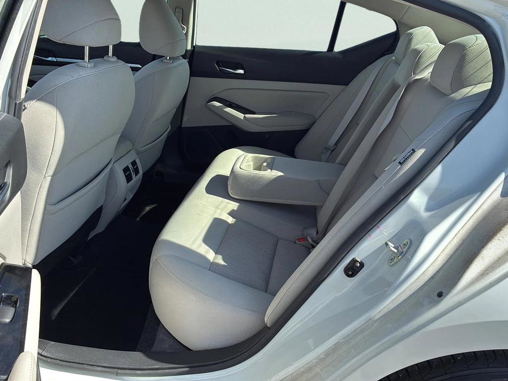 Used 2020 Nissan Altima 2.5 SV image 32