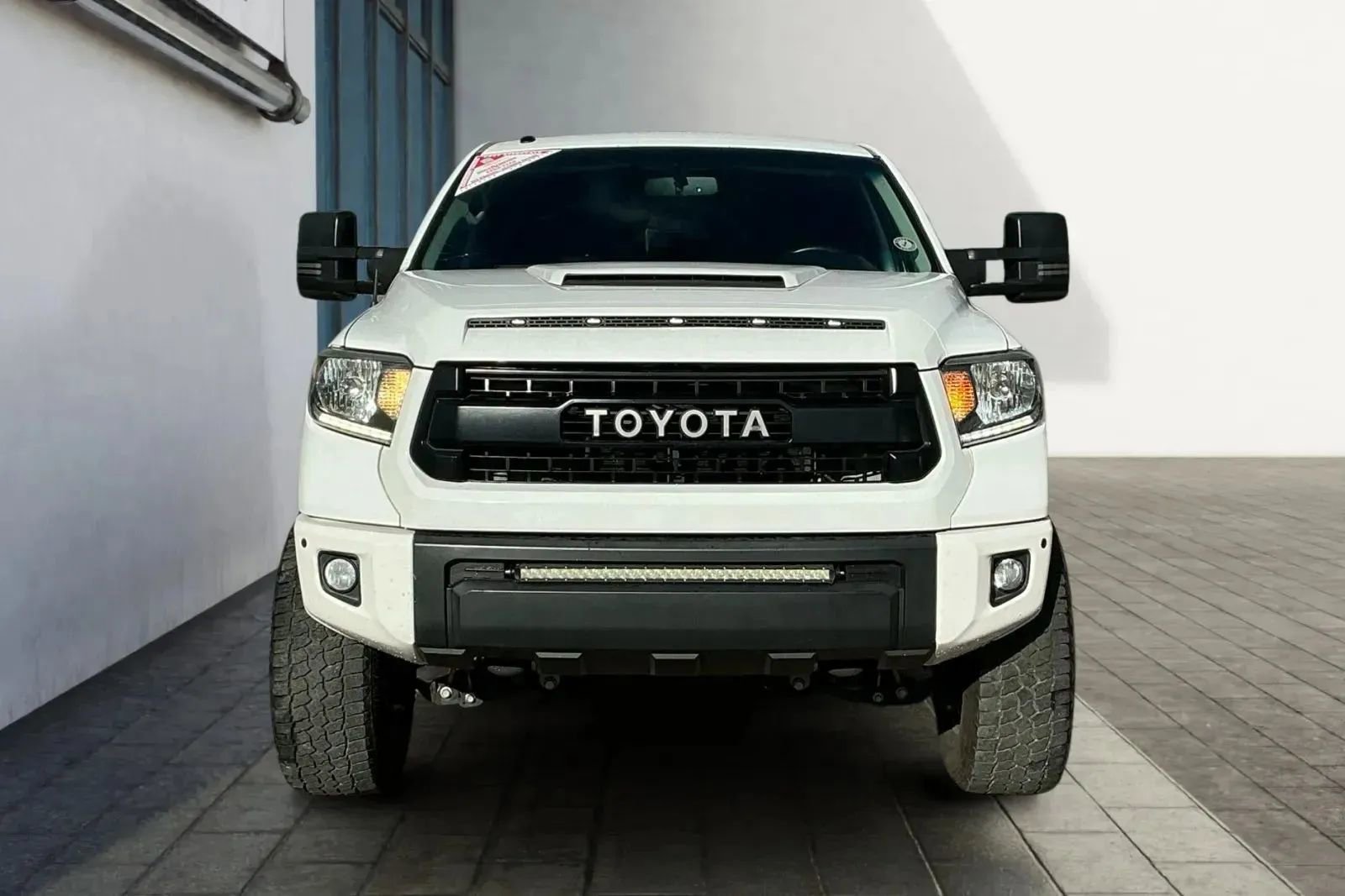 Used 2017 Toyota Tundra SR5 image 7