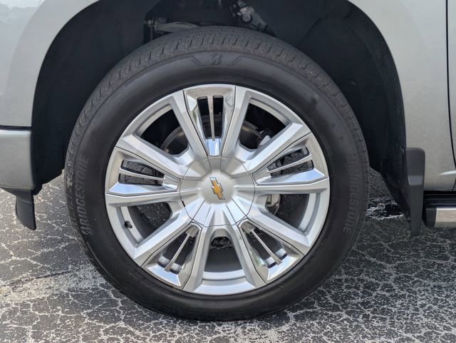 Certified 2024 Chevrolet Silverado 1500 High Country w/ High Country Premium Package AWD/4WD image 14