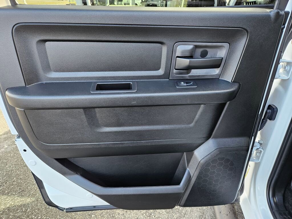 Used 2017 RAM 1500 Express w/ Express Value Package AWD/4WD image 18