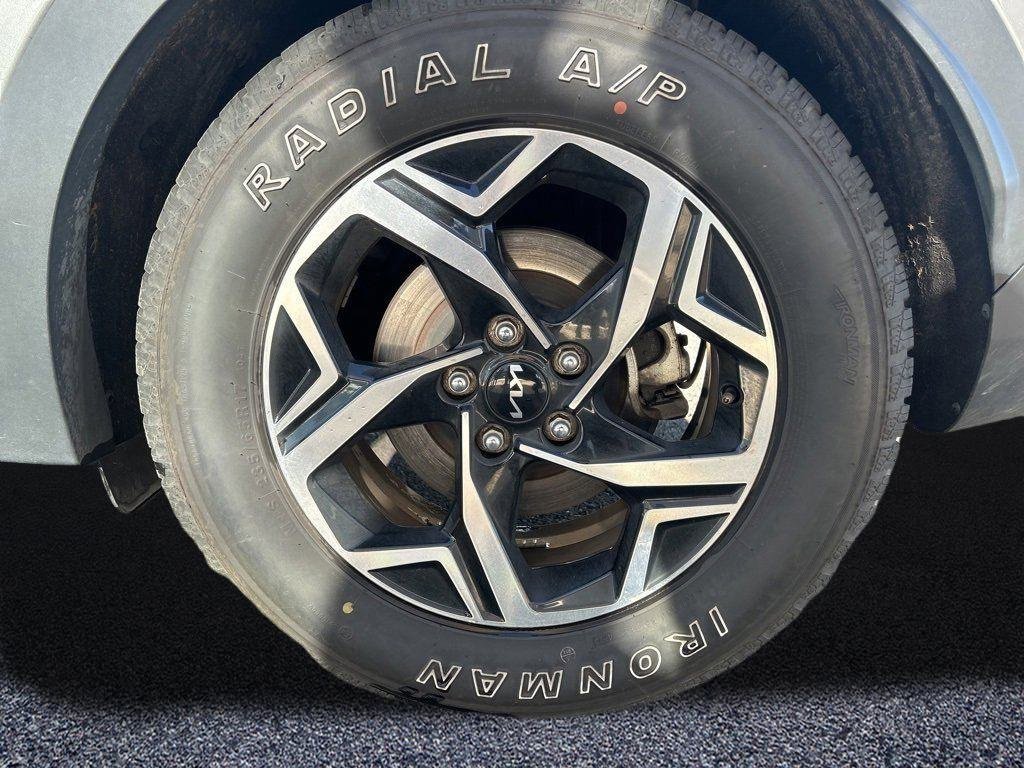 Used 2023 Kia Sportage LX image 21