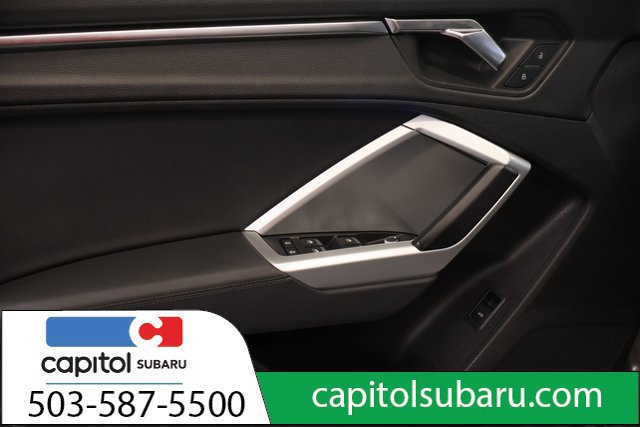 Used 2020 Audi Q3 2.0T Premium w/ Convenience Package AWD/4WD image 9