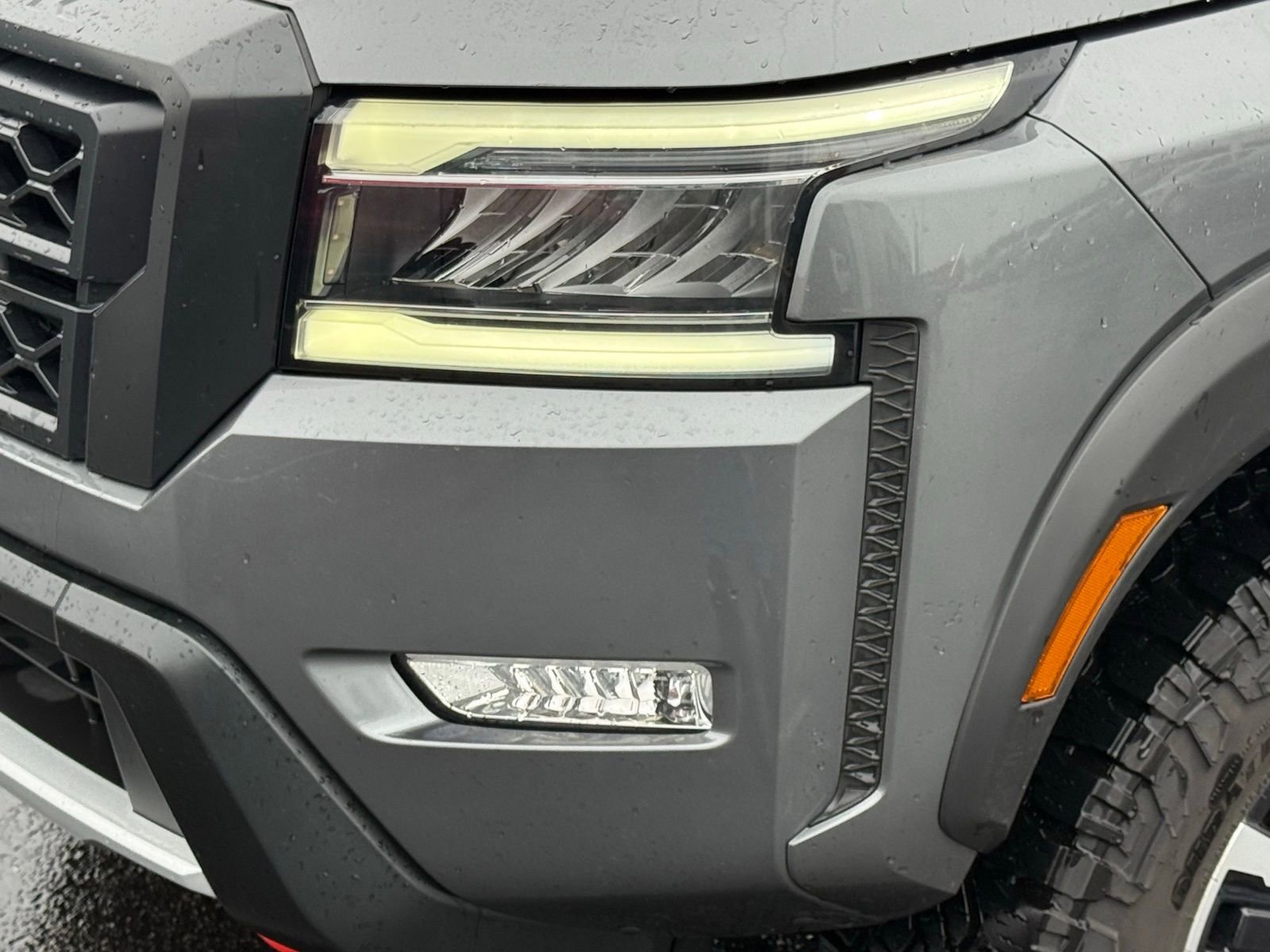 Used 2024 Nissan Frontier PRO-4X w/ Pro Convenience Package image 9