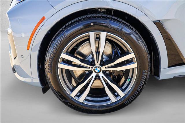 New 2027 BMW X7 xDrive40i w/ M Sport Package AWD/4WD image 9