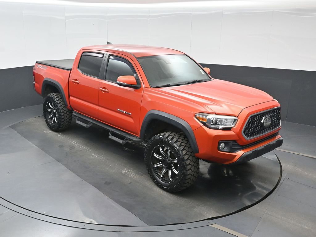 Used 2018 Toyota Tacoma TRD Off-Road AWD/4WD image 24