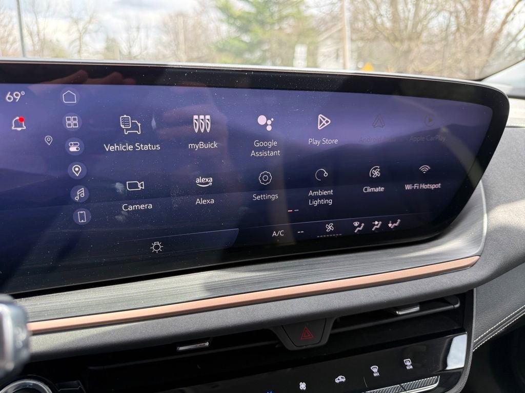 Used 2025 Buick Envision Sport Touring image 50