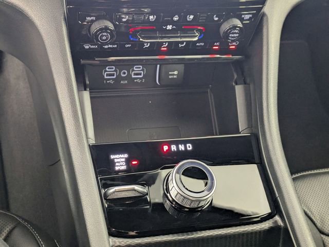 Certified 2024 Jeep Grand Cherokee Limited w/ Luxury Tech Group II image 21