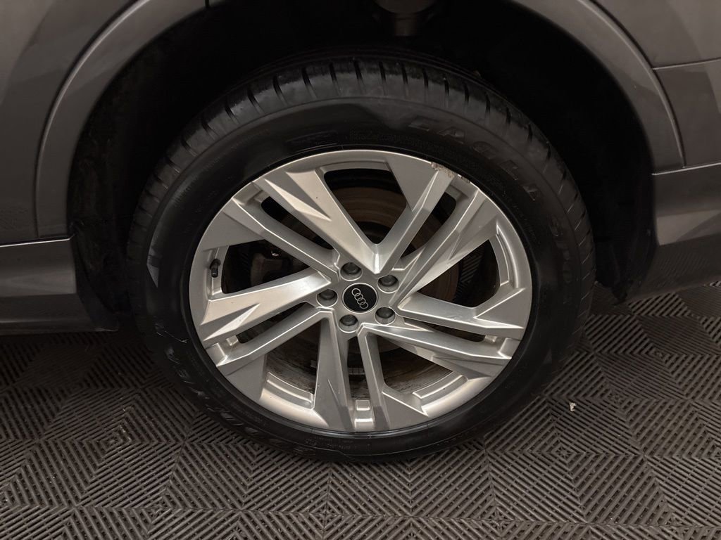 Used 2021 Audi Q7 3.0T Premium Plus image 30
