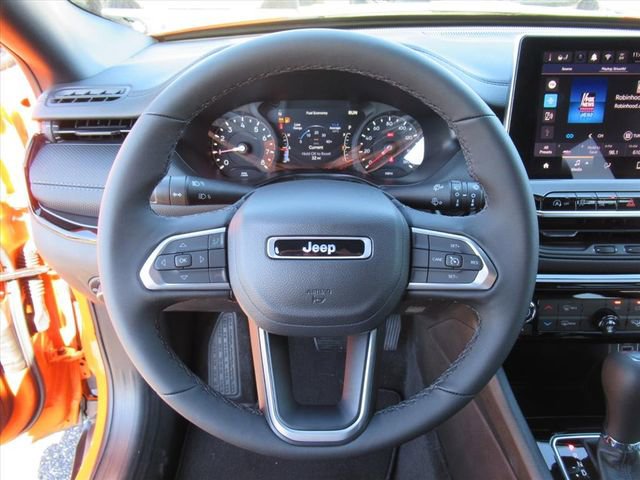 New 2026 Jeep Compass Latitude image 16