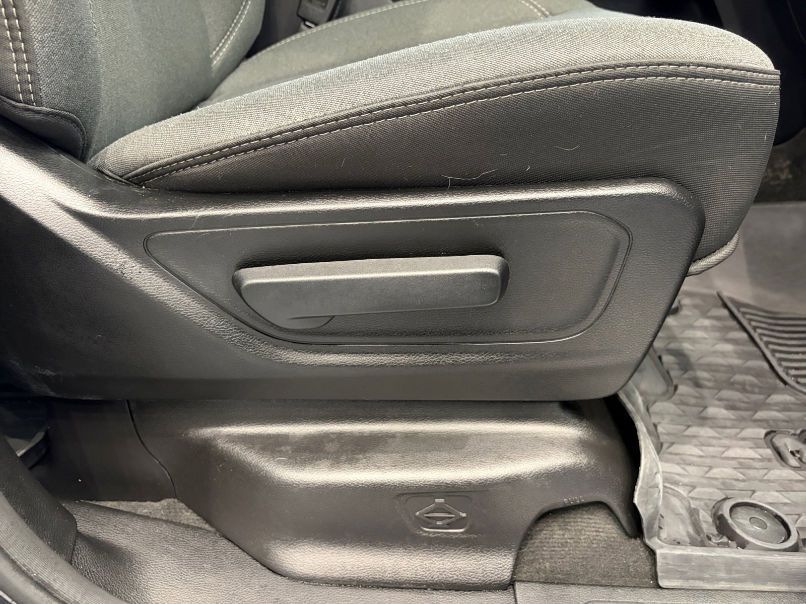 Used 2021 RAM 1500 Big Horn image 27