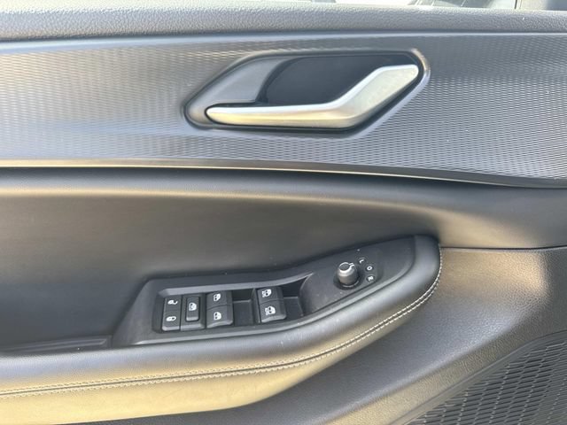 Used 2023 Jeep Grand Cherokee L Laredo RWD image 26