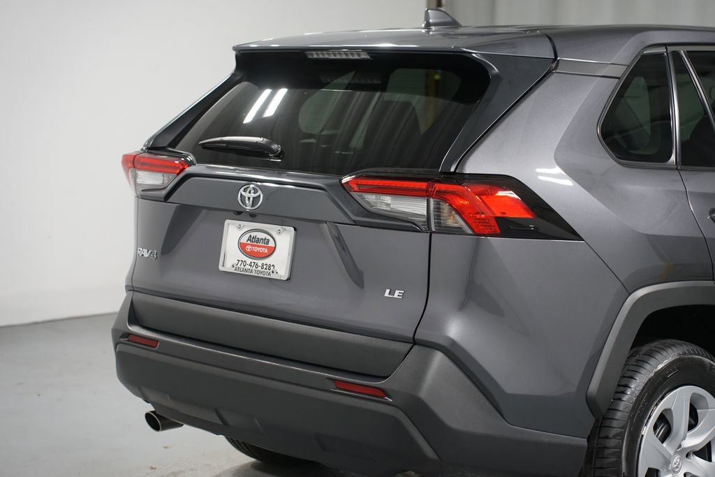 Used 2024 Toyota RAV4 LE image 9