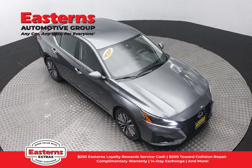 Used 2023 Nissan Altima 2.5 SV AWD/4WD image 4