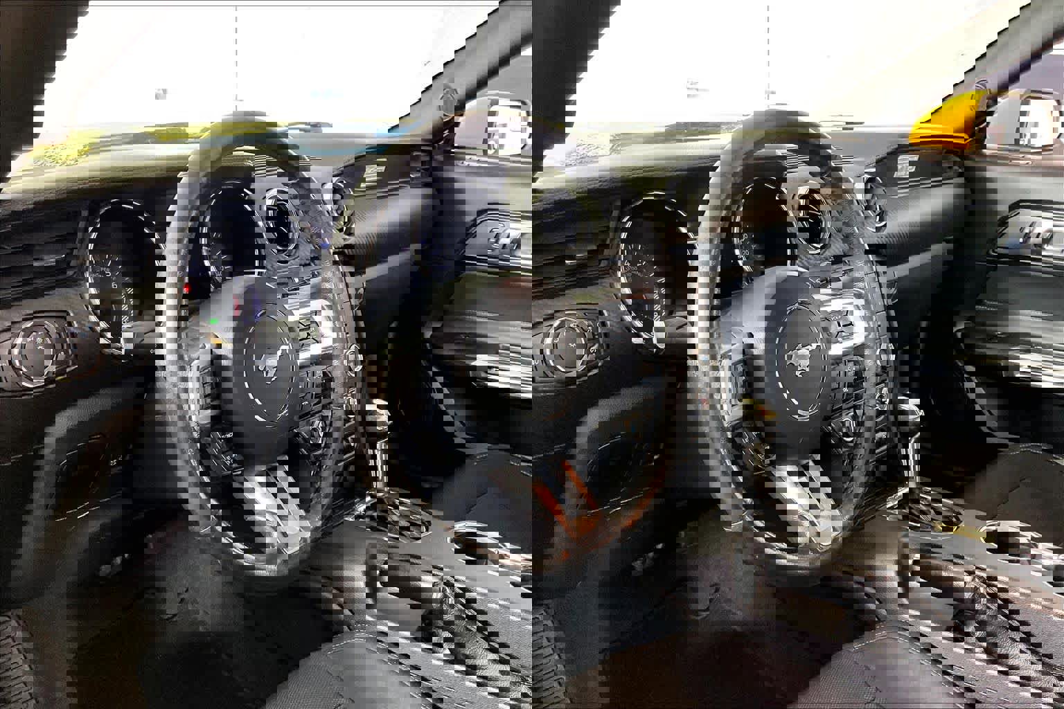 Used 2015 Ford Mustang Coupe w/ Equipment Group 051A image 15