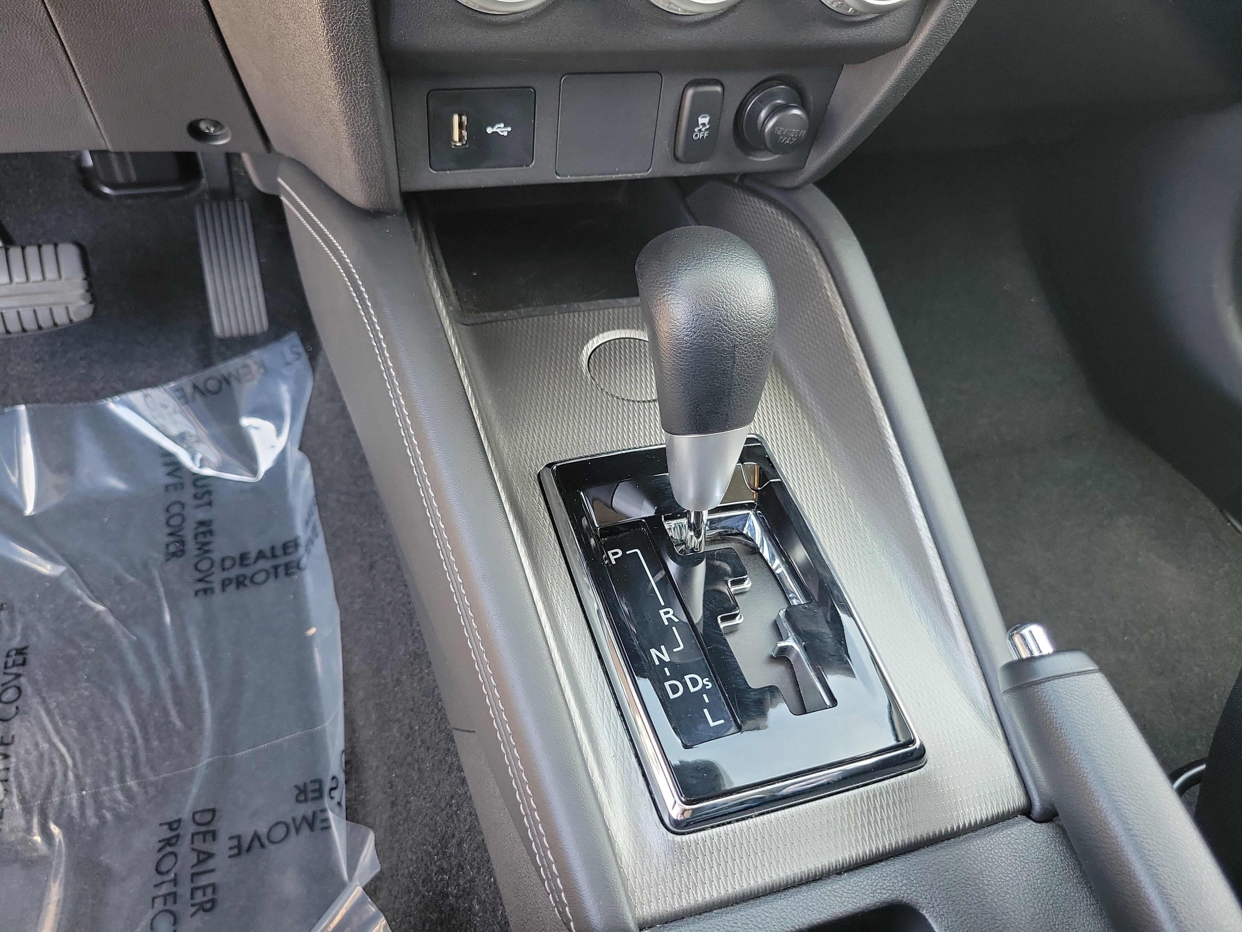 Used 2021 Mitsubishi Outlander Sport ES FWD image 27