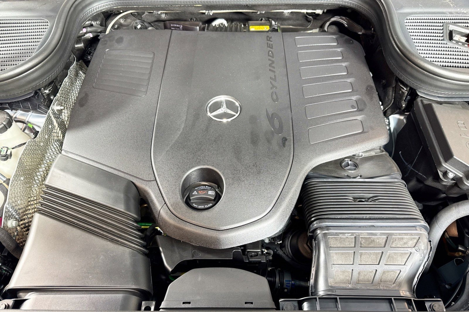 New 2026 Mercedes-Benz GLS 450 4MATIC image 29