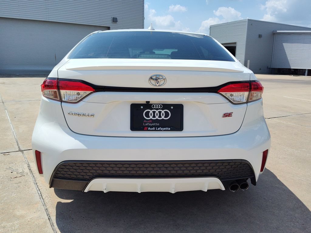 Used 2021 Toyota Corolla SE w/ SE Premium Package FWD image 7