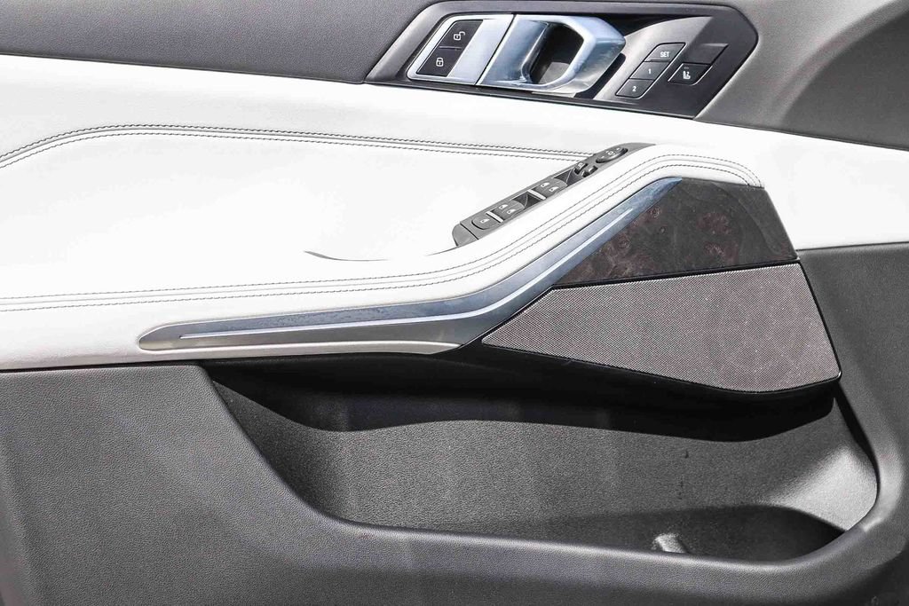 Used 2026 BMW X5 sDrive40i w/ Premium Package RWD image 22