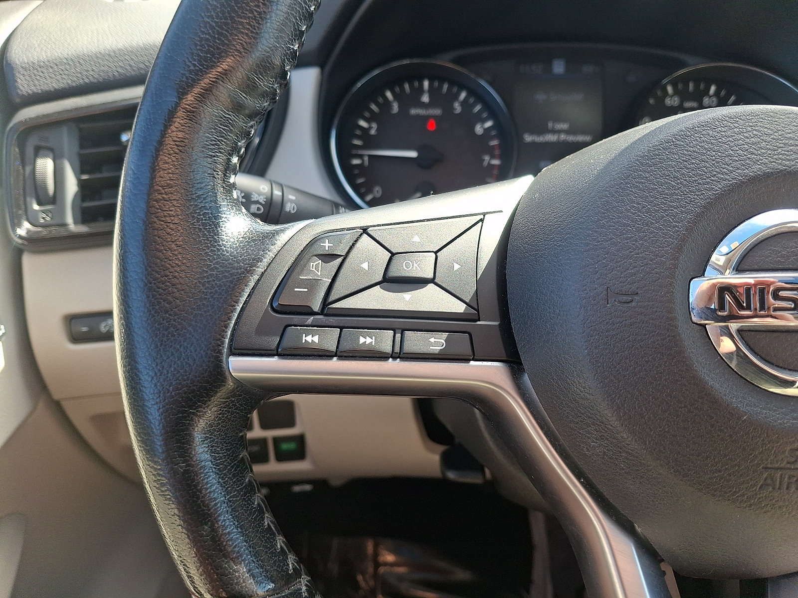 Used 2020 Nissan Rogue Sport SL w/ Premium Package AWD/4WD image 22