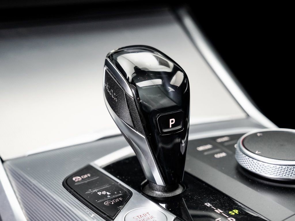 Used 2020 BMW 330i xDrive Sedan w/ Convenience Package AWD/4WD image 18