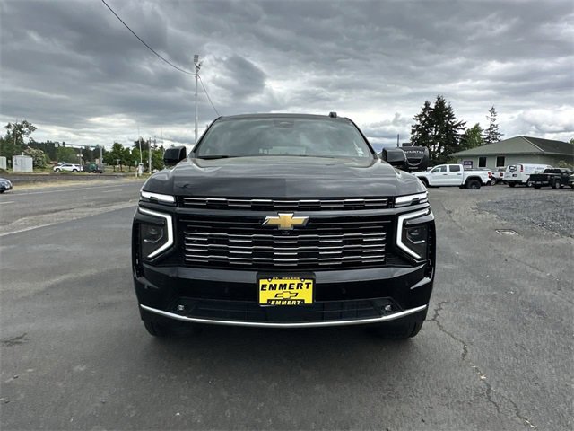 Used 2025 Chevrolet Suburban High Country w/ Sun And Tow Package image 16