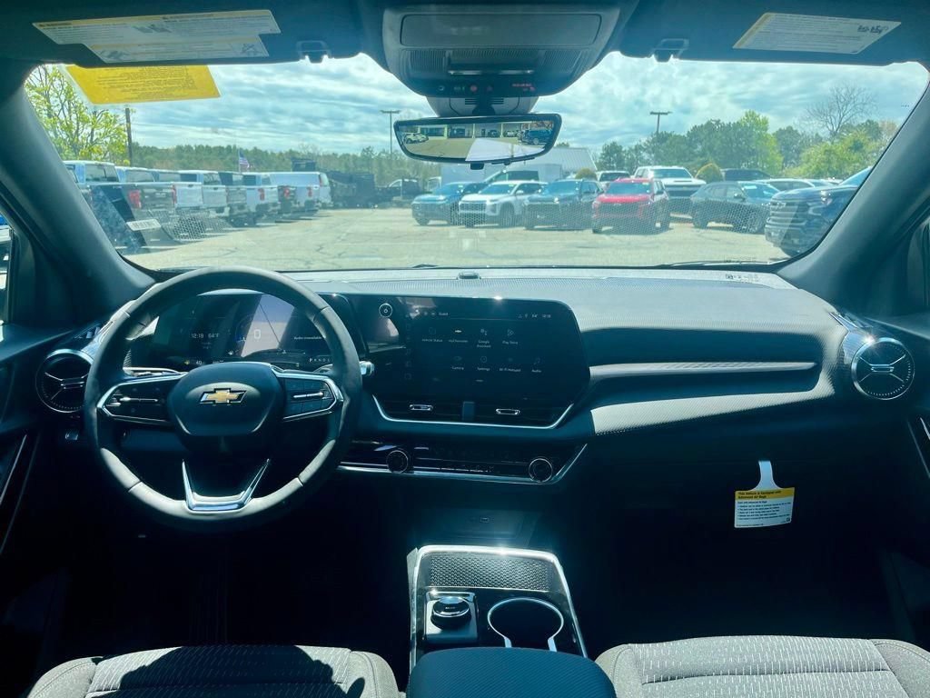 New 2026 Chevrolet Equinox LT w/ Safety and Technology Package AWD/4WD image 24