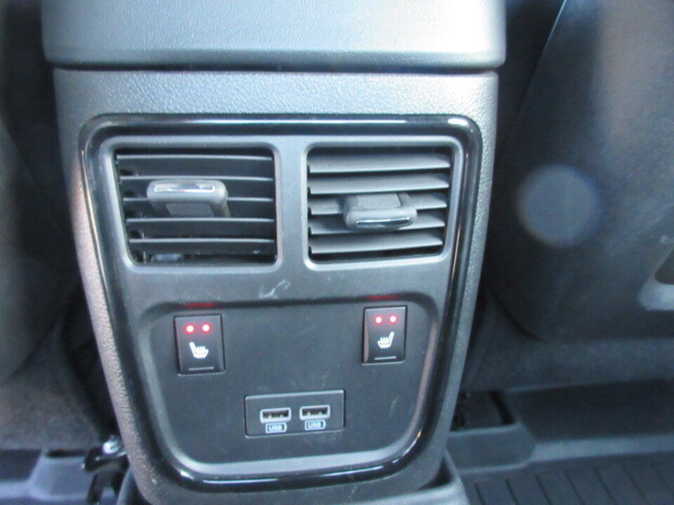 Used 2023 Chrysler 300 S w/ Comfort Group image 28