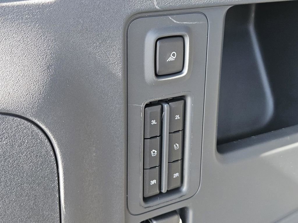 New 2025 Ford Expedition Active image 13