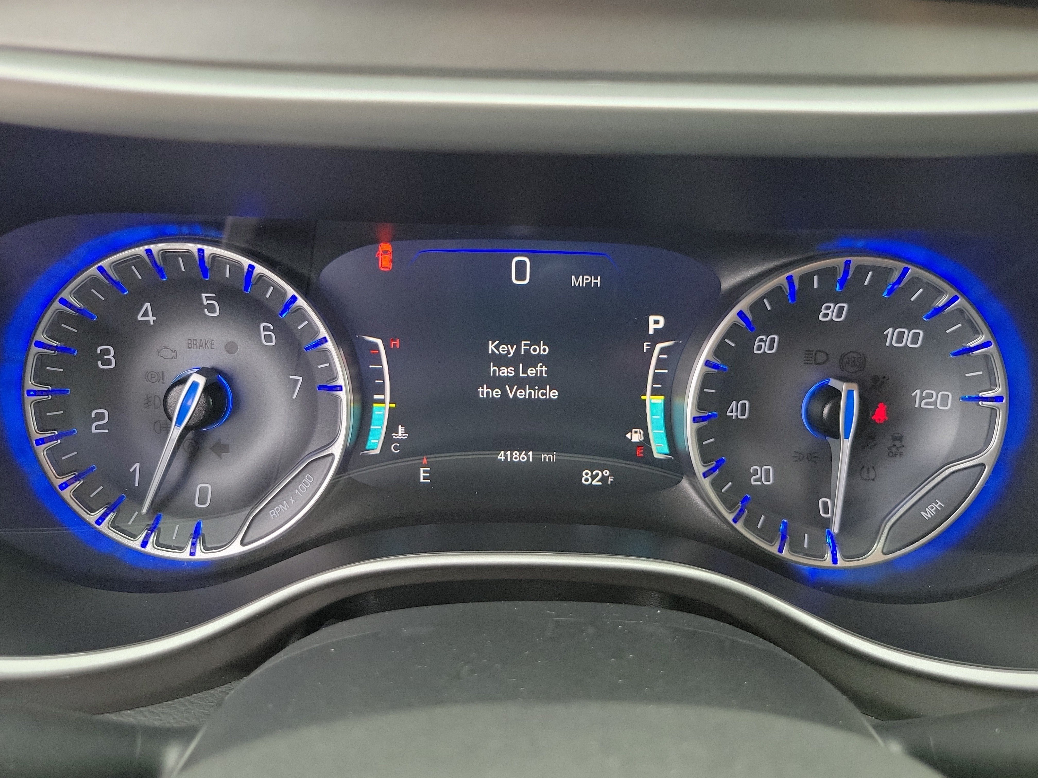 Used 2023 Chrysler Pacifica Touring-L FWD image 32