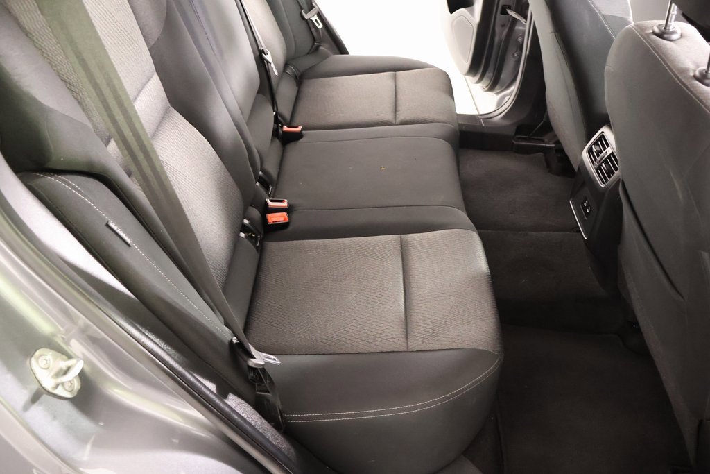 Used 2024 Nissan Rogue SV image 13