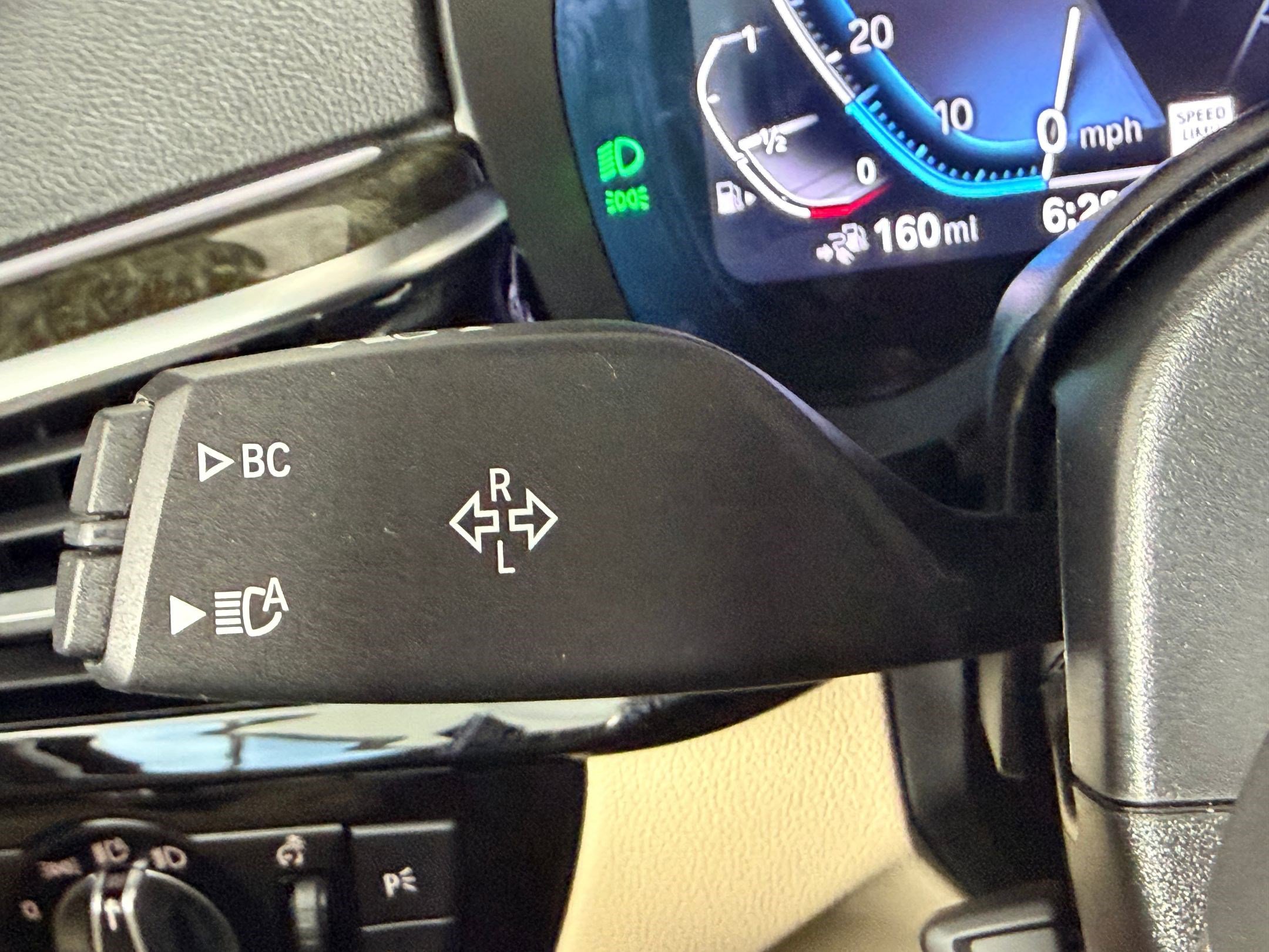 Certified 2023 BMW 530e w/ Premium Package image 29