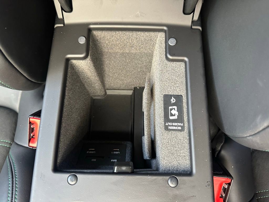 Certified 2026 Porsche Macan GTS image 28