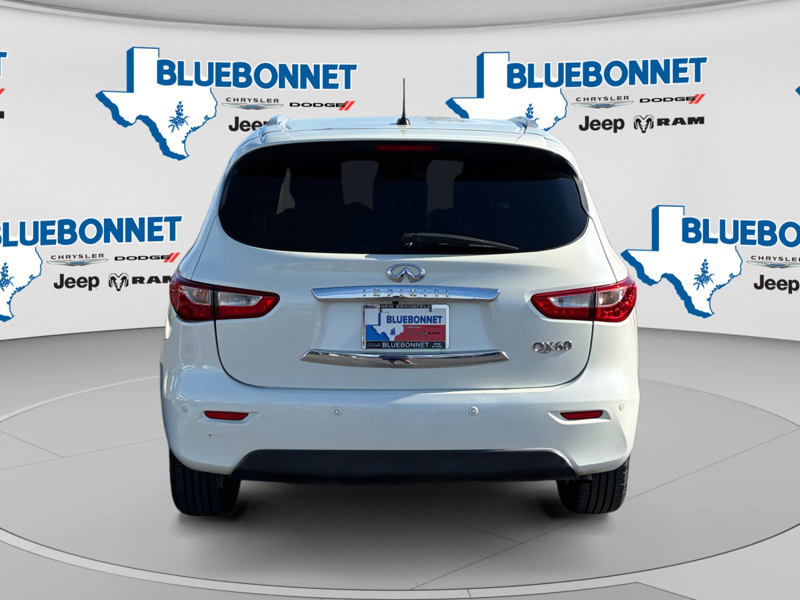 Used 2015 INFINITI QX60 FWD w/ Driver Assistance Package image 6