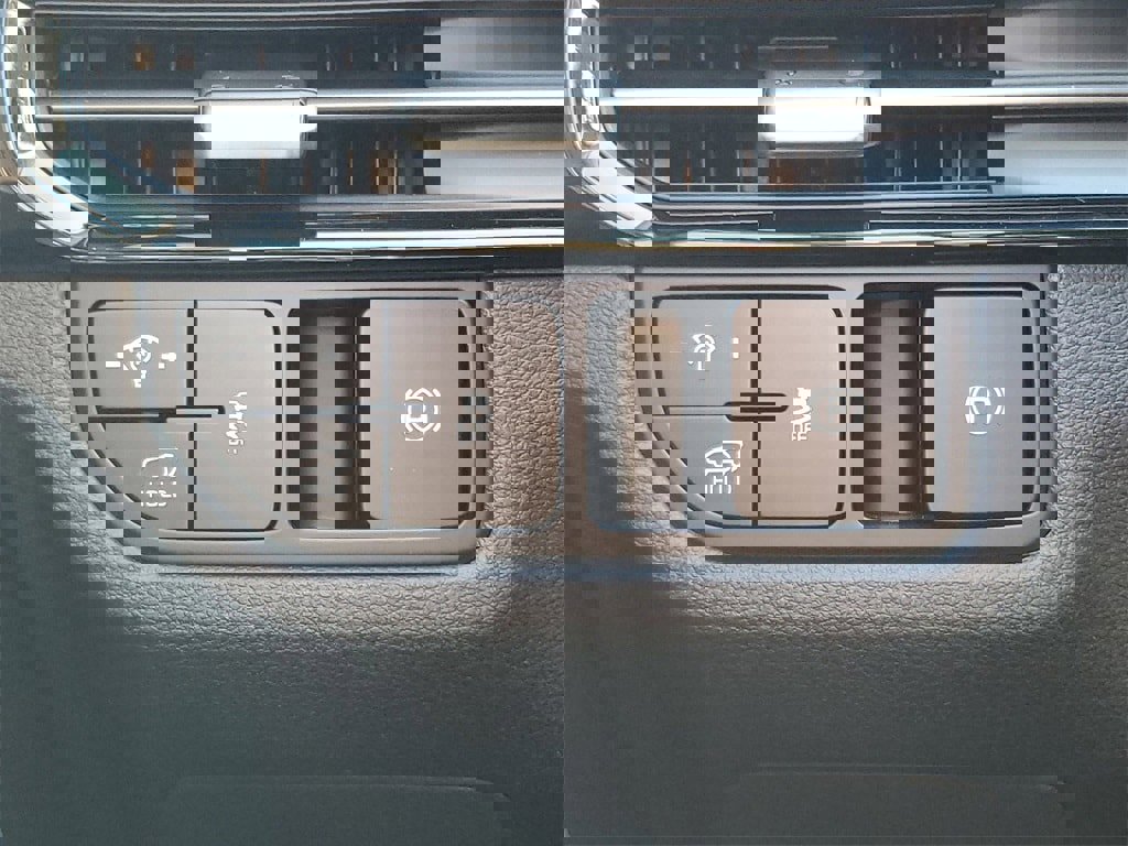 New 2026 Kia Sportage EX image 19