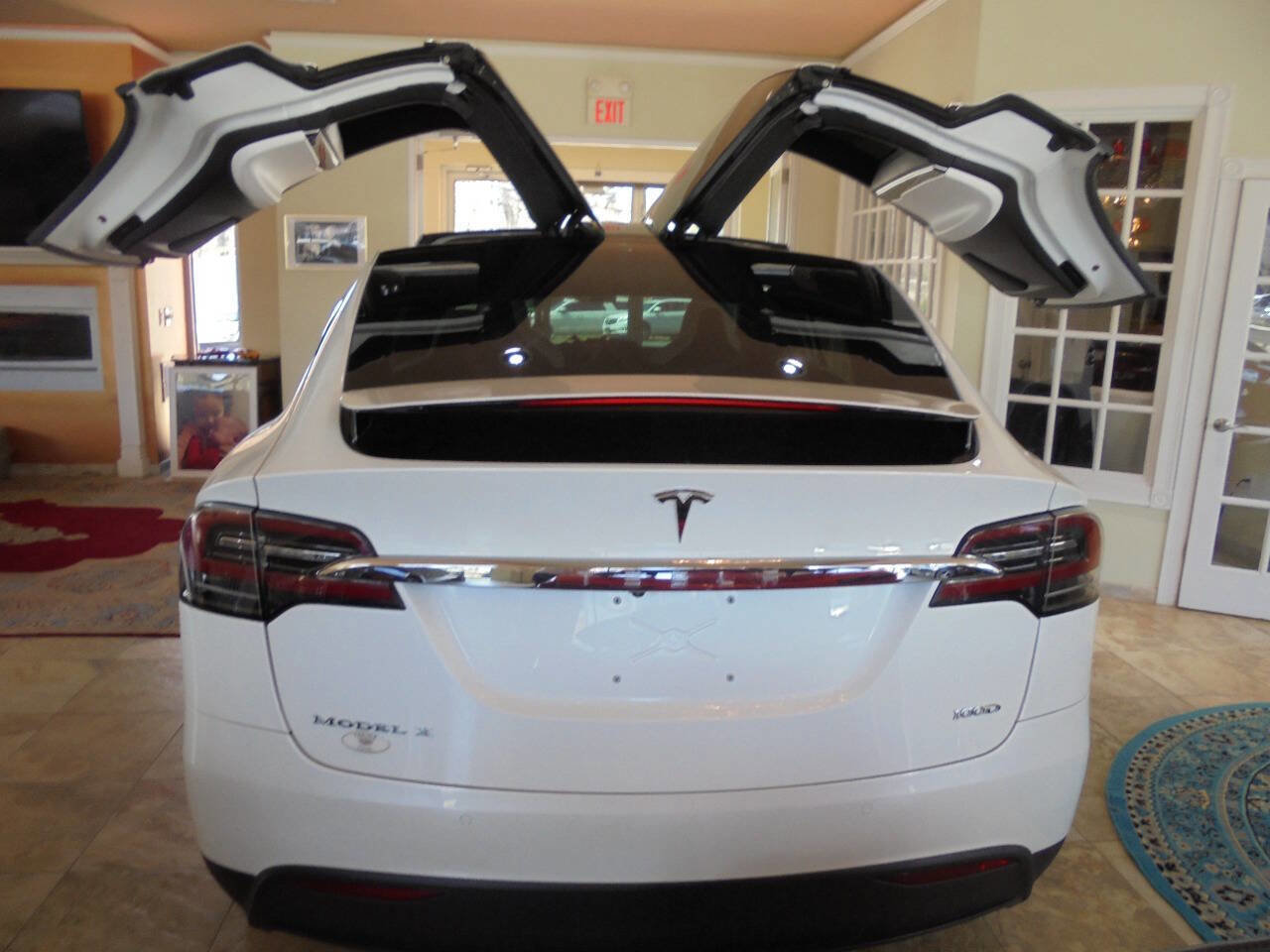Used 2018 Tesla Model X P100D image 6