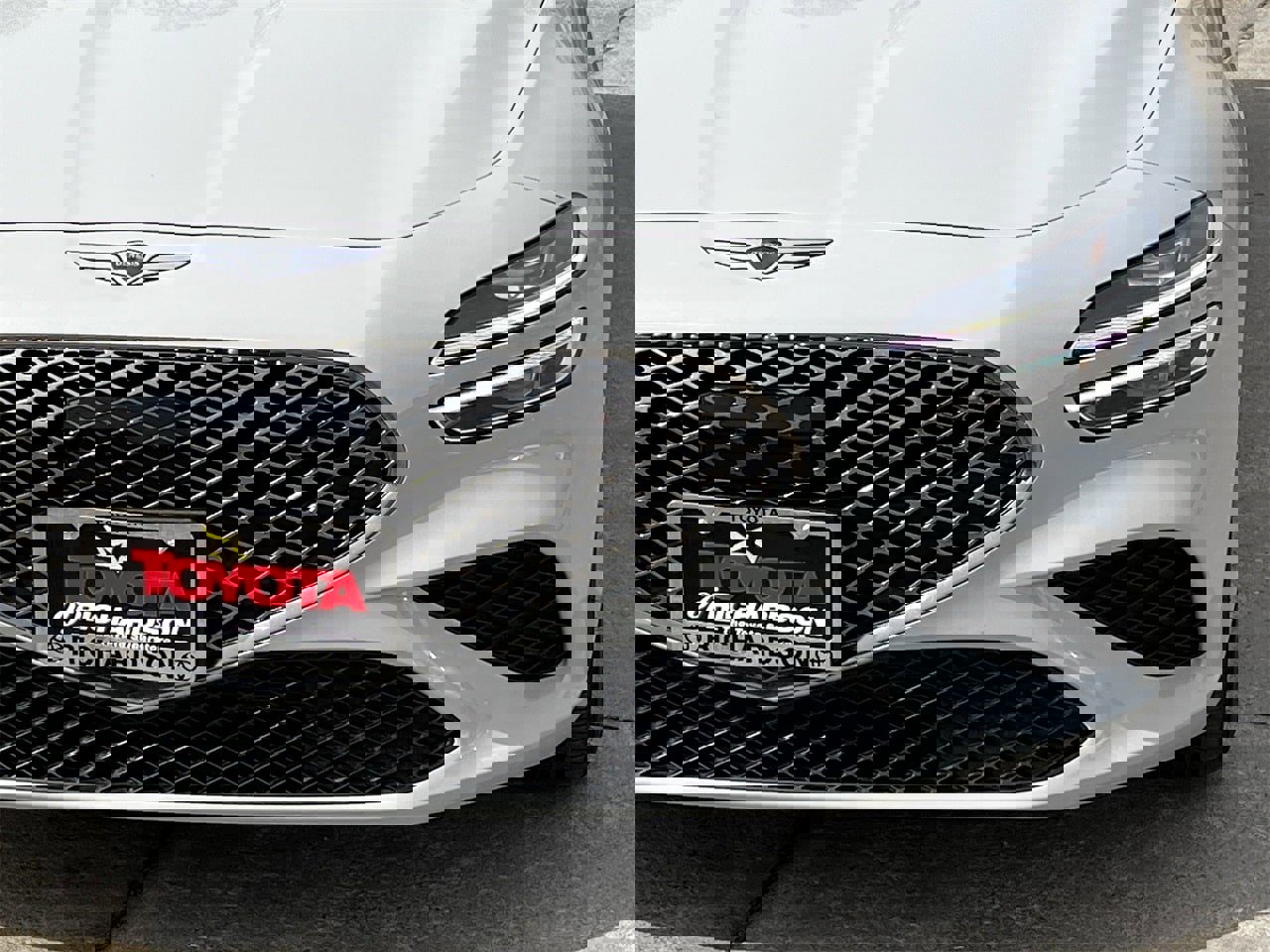 Used 2025 Genesis G70 2.5T image 8